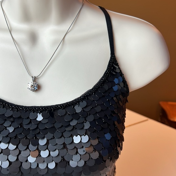 🖤SHE’S BLACK LARGE SEQUIN & BEADS ADJUSTABLE SPAGHETTI STRAP SPARKLY TOP SMALL - Picture 6 of 16